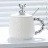 Canecas Luz Luxo Ins Estilo Urso Copo Cerâmico Caneca Galvanizada com Tampa Colher Casa Lembrança de Café de Alto Valor