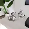 Tea Pets Kreative Zebrastatue aus Kunstharz, Tierdekoration, Schreibtischfiguren, Wohnaccessoires, Büro, Kunsthandwerk, Geschenke 231219