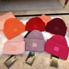 Winter Adult Knitted Hats Women Man Couple Matching Outwear Hat Simple Warm Beanie 211122263w