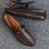 Sapatos de vestido homem clássico moda estilo italiano genuíno couro homens mocassins slipon homens boa qualidade luxo 231218