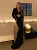 Sıradan Elbiseler 2023 Seksi Kadınlar Özel Etkinlikler Uzun Kollu V Boyun Bel İçi Dışarı Tasarım Black Bodycon Celebrity Club Party Party Gece Elbise