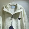 レディースデザイナージャケットの女性コートホワイトスリムフィットトップロングスリーブコート汎用気質トップ秋の女性ジャケット