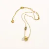 Designer juif pour les femmes Love Collier Chaîne de tennis Moisanite Gold Women Accessoires Rope Choker Pendant Custom Pendant pas Fade Christmas