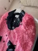 2024 Весна Розовый контрастный цветной пиджак со вставками Пиджаки с длинными рукавами с зубчатыми лацканами и двойными карманами Однобортная верхняя одежда Пальто J3D181490