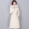 Kadınlar Kış Kış Gerçek Kürk Yakası Kapşonlu Deri Ceket Kemeri ile Kemer Kalın Diz Parkas% 90 Beyaz Ördek Ceket