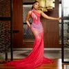 2024 Hot Pink Elegant Dresses Halter Tulle Lace Illusion Mermaid Prom Dress للمناسبات الخاص