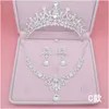 Catene Itacazzo Set di gioielli da sposa Corona Collana Orecchini Confezione da quattro colori argento Moda donna Diademi da sposa escluse le scatole 231219