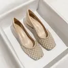 Kledingschoenen Casual slip-on dame vierkante hak Hoge kwaliteit Comfort Mode lederen pumps Damesteen Vrouw