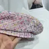 Berets 2023 Kleine duftende rosa Baskenmütze süße süße Tweed -Strickmaler -Mode -Mode Französisch Reise Visor Bud