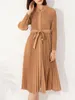 Robes décontractées Printemps Femmes Robe Col montant Rangée Boucle Taille Cravate Mode Pressé Jupe Plissée Simple Lâche