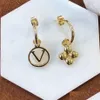 Orecchini pendenti con diamanti moda per le donne Orecchini con fiori in oro Orecchini firmati Gioielli di lusso Orecchini con cerchi d'amore Orecchini con perno da sposa da donna20 Dhthy