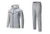 K.R.C. Genk Men's Leisure Tracksuits na świeżym powietrzu Sport Sport Sport Sport Full Trening Pełne zamek błyskawiczne z czapką sportową koszulę sportową