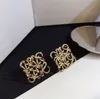 Stadnin cast klasyczne projektantki kolczyki stadninowe luksusowy styl miłosny kolczyki prezentowe nowe proste modne złoto plisowane kolczyki na prezenty dziewczyna para rodzina biżuteria wysokiej jakości wysokiej jakości