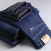 Jeans pour hommes 2023 Hiver Hommes Noir Bleu Droit Stretch Denim Épais Velours Pantalon Chaud Casual Polaire Ligne Pantalon Mâle Plus Taille 231218