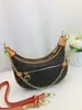 High quality Crescent bag pea bag Fashion all-in-one shoulder bag Armpit Bag Crossbody bag with exquisite gift box packaging 28*8*16