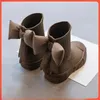 Botas para meninas botas outono novo estilo meninas versátil arco princesa única bota crianças bootsl231218