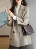 Dameswol Blends Coat Elegance Coats and Jacket in de herfst Winter Winter Women Koreaanse stijl Lage Lady Lady Lady Trench 231218