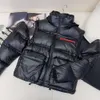 Piumino da donna Giacca invernale da uomo Designer Famoso marchio di abbigliamento Parker Cappotto Giacca calda con cappuccio per esterni Lettera classica Abbigliamento invernale da donna Stili multipli