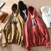 Winter Style with Fleece Thickened Hooded Sweatshirt Men s Paste Cloth Embroidery Pullover Loose Couple Warm Hoodie 231220