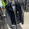 デザイナーの技術ジャケットウィンターミンクぬいぐるみジャケット男性女性太い温かいコートファッションリトルベアゴールドスタンピングコート