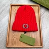 Designer Beanie Clássico Inverno Quente Chapéu de Malha Homens e Mulheres Inverno Vento Chapéu Estilo Elegante e Quente para Esportes ao Ar Livre e Viajar