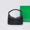Prawdziwe skórzane torby na ramię Mini Wallace z indrecciato rzemieślnicze w miękkiej cielęce słynne markę projektant hobo pod pachami torebki i torebki 2558