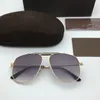 Okulary przeciwsłoneczne dla mężczyzn Kobiety Summer 557 Projektanci Style Sunshade Anti-Ultraviolet Retro Plate Full Frame Losowe pudełko