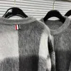 Herrtröjor tröjor män tröja grå casual mohair 4-bar randig design vintage toppkvalitet kvinnor pullover vinter smala damer