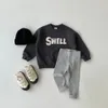 Ensembles de vêtements Ensemble de vêtements d'automne pour enfant en bas âge garçon décontracté à manches longues T-shirt printemps enfant vêtements lettre bébé garçons tenue costume 1 2 3 4 5 ans 231219