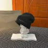 Diseñador Beanie Luxury Bonnet Carta de tejido de punto caliente Hombres y mujeres suave y cómoda tendencia avanzada Atmósfera de alta gama Cien con tapa G2312209PE-3