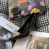 Scarpettestrae di design Donne Donne Pompe Crystal Bowknot Satin Summer Lady Rosso Black Scarpe in pelle vera Cucchi alti per feste Scarpe da ballo