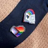 Carino arcobaleno smalto per spilla da dente nuvola di gatta nera gatta anatra amore nuvola di nuvola arcobaleno badge punk a perno di pivallo per le gioielli consegne