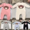 Bebek Rompers Tasarımcı Erkek Kızlar Tulumlar Yeni doğan bebek çocuklar bahar sonbahar kıyafetleri mektubu sevimli ayı baskılı pamuklu çocuk giyim 78xc#