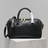 Liya gesteppte Leder-Duffel-Handtasche, Einkaufstasche, Bowling, großes Fassungsvermögen, Designer-Handtaschen, Schulter-Shopping, Unterarm-Taschen aus echtem Leder, Tragetaschen, Pure, abnehmbarer Riemen