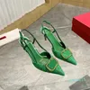 Tasarımcı Rhinestone Sandalet Yüksek Topuklular Kadın Ayakkabıları İçin Gerçek Deri 7cm Yaz Lüks Düz Slaytlar Bayanlar Plaj Sandal Partisi Düğün Ayakkabı 35-42