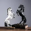 Resin Horse Head Statue Retro Golden Home Decor White Black Sculpture Figurine Office Ornament for Attract Luck and Weath 231220