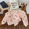 Zimowy ciepły płaszcz dla chłopców i dziewcząt Indoor Loungewear 2 Set 2 4 6 8y Childrens zagęszczony piżama bawełna 231220