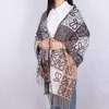 Scarves Core Spun Gold Wire Lewe Loewee Family Checkerboard Wool Shawl Autumn and Winter Cashmere Scarf Gentle Milk Tea Color 8j7o