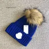 2023 Designer French Brand Skull Caps Mens Women Warm Fashion Gril Beanie Hats Detachable Fur Ball