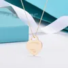 Designer Brand High Edition Tiffays Classic Heart Necklace Womens White Copper Plated 18K Gold CNC Steel Seal Inns Collar Chain