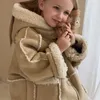 2023 Autumn and Winter Children's Trwała moda 2 -osobowa jagnięce płaszcz polaru dziewczęta z kapturem futra 231220