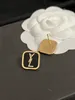 Designer Logo Regali Orecchini Matrimonio Compleanno Orecchini a bottone di lusso Classico regalo d'amore Gioielli Orecchini con lettera placcati oro 18 carati J12075