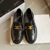 Triomphe gyllene spänne dekoration plattform loafers klädskor margaret skor förkläde tår slip-on kontor karriär polerade läder kvinnor lyxdesigner skor