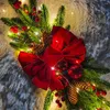 Декоративные цветы Рождественский зимний венок Swag Искусственная подсветка Гирлянда с сосновыми шишкамиБант Фестиваль Тема для входной двери лестницы