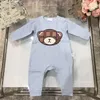 ベビーロンパーズデザイナーボーイズガールズジャンプスーツ新生児幼児春秋の服の手紙かわいいクマのプリントコットン子供服78xc＃