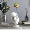 Nordisk europeisk stil harts Polar Bear Figurin Tablettskulptur Hantverksdekoration Ornament för vardagsrumshylla kontor 231220
