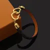 Braccialetti in pelle di design Donna Donna semplice per braccialetto con ciondolo da donna Braccialetto di gioielli di marca Regalo di Natale gratuito per la nave