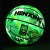 Lueur lumineuse basket-ball taille 5 7 jeune homme réflexion holographique Cool basket-ball balles de rue cadeaux gratuits 231220