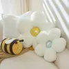 Mignon fleur abeille en peluche peluche douce fleur coussin coussin abeille douce poupée maison canapé décoration oreiller enfants cadeau 231220