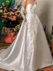 Eleganti Avorio in raso a linea abiti da sposa Abiti ricami in pizzo in perline al collo a maniche lunghe a maniche lunghe boho da sposa con bottoni tasca